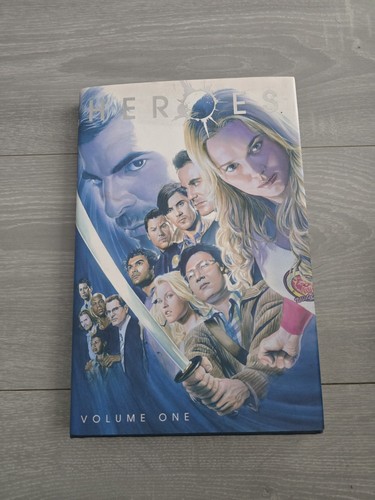 Heroes volume one graphic - heroes,