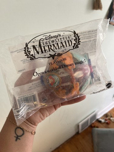 Vintage 1996 disney - 1996, little