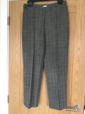 EWM Honor Millburn pull on