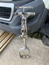 Piper Aztec PA-23 Nose Leg