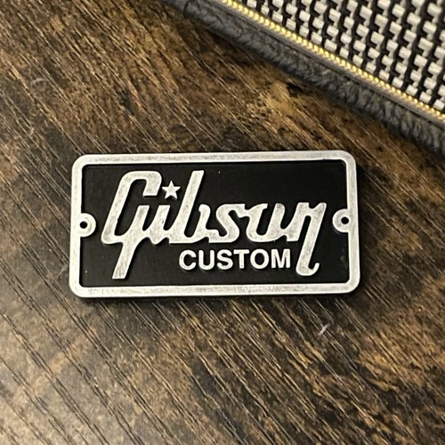 Gibson custom logo badge - custom,