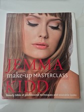Jemma Kidd Make-up Masterclass