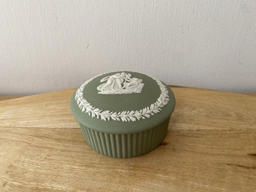 Wedgwood jasperware round - jasperware,