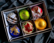 Hand Painted Glass Baubles 6