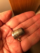 SILVER THIMBLE Hallmarked H.G. & Sons