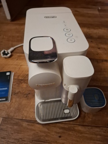 Lattissima one nespresso - .,