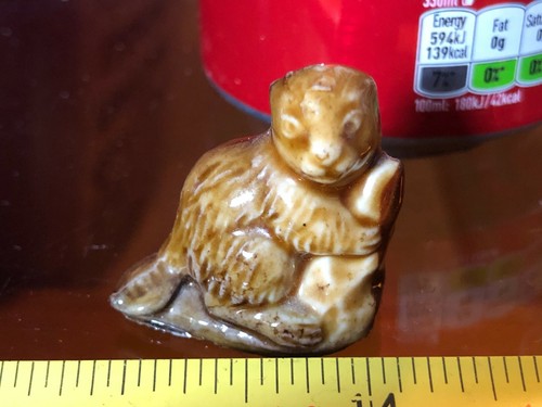 Wade brown squirrel porcelain - brown,