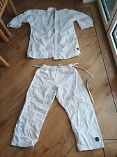 White  Karate / Judo Outfit Size Young Adult Size 150 4ft9 To 5 Ft Kwon