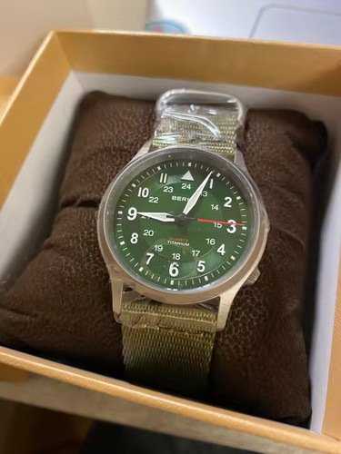 Titanium daily wear watch army - titanium,