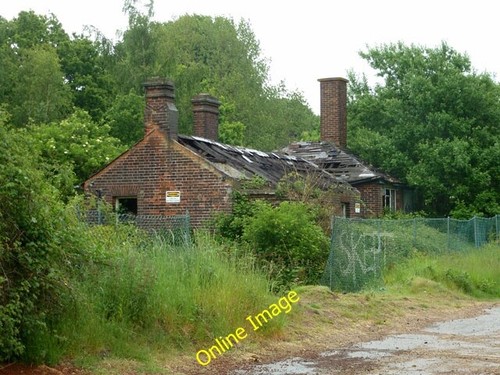 Photo 6x4 derelict buildings - 6x4,