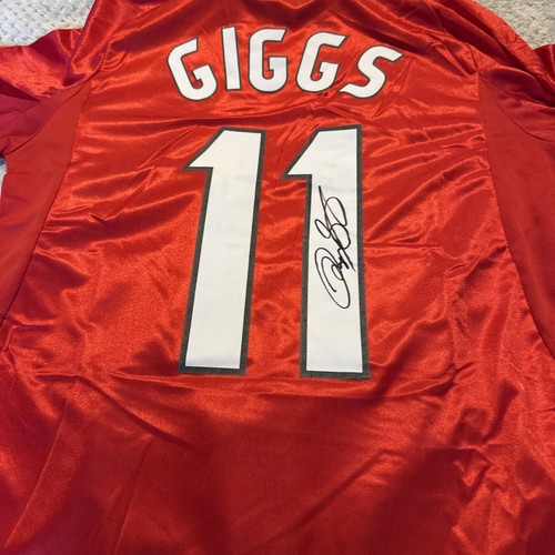 Man utd signed - man, shirt