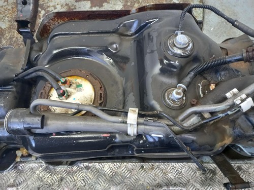 Toyota hilux fuel tank - fuel,