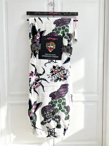 Hardy white printed - ed,