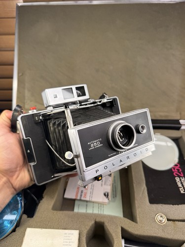 Polaroid automatic 250 land - polaroid,
