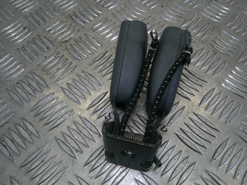 Volvo v70 seat belt - volvo,