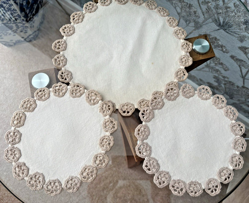 Vintage cream cotton - cream, table
