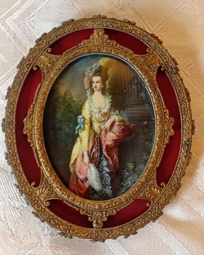 Antique honourable mrs - honourable, graham
