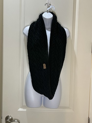 Ugg black infinity scarf - scarf, cable