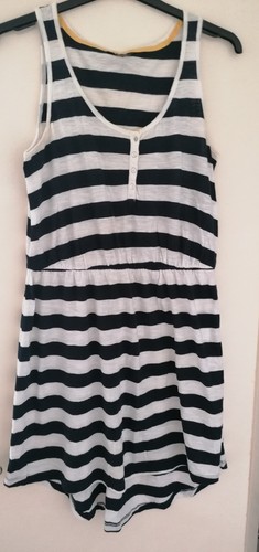 And navy white strippy - navy/white,