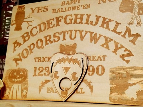 Wooden vintage halloween - 16",