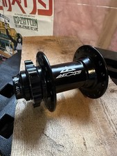 20mm front hub Azonic