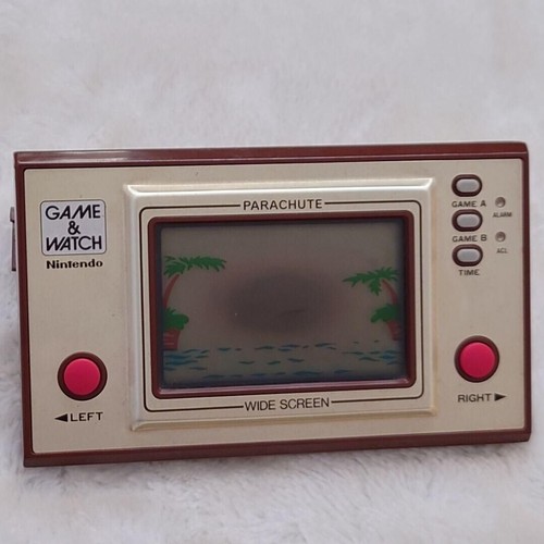 Game watch parachute wide - &,