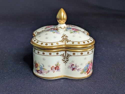 Royal crown derby - royal,