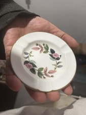 WEDGWOOD ENGLAND HATHAWAY ROSE