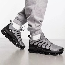DS Nike Air VaporMax Plus gray
