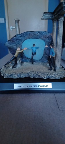 Franklin mint star trek city - franklin,