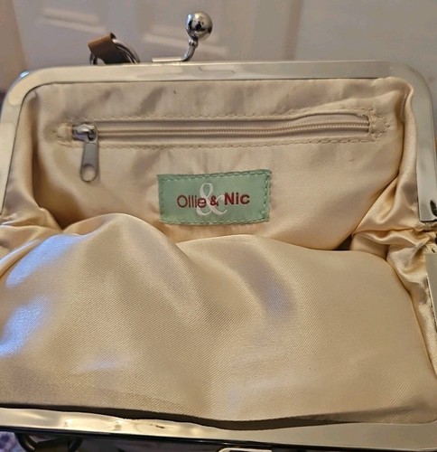 Ollie and nic - , bag
