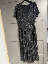 Editors Cut Black white polka