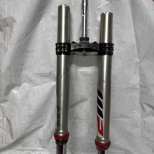 Husquvarna 701 front forks - husquvarna,