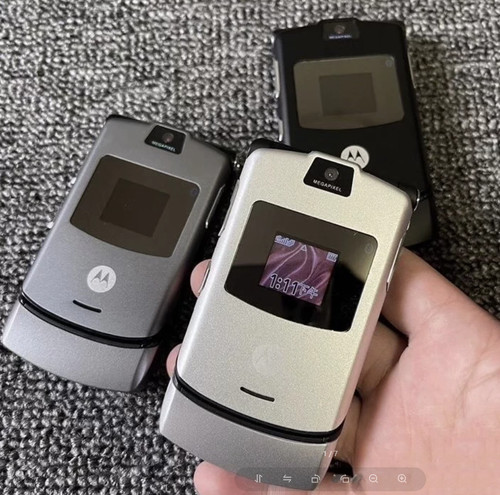 Motorola razr retro flip - v3,