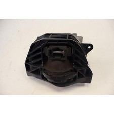 ENGINE MOUNTING BRACKET FOR