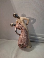 Hand crafted Couple figurine from the Juliana Collection, 28cm tall