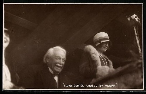 Postcard lloyd george - postcard, amused