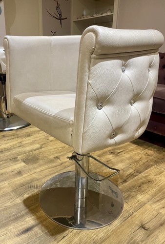 Ayala luxury adult - hair, salon