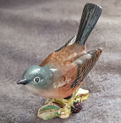 Beswick whitethroat 2106 hand - beswick,