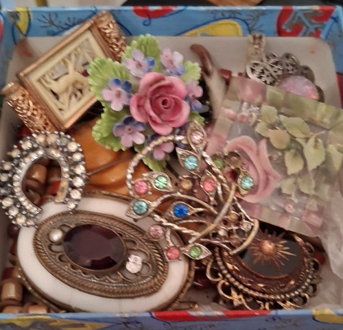 Box old broges - of,