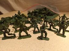 150 Toy Soldiers Green Plastic
