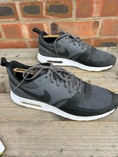 mens NIKE air max tavas - size