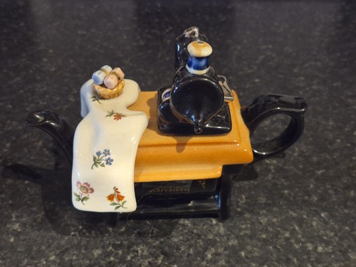 Cardew ceramic sewing - ceramic, machine