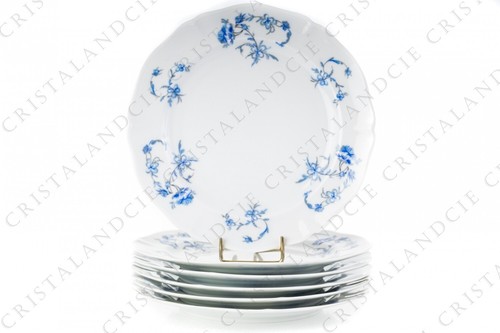 Six dessert plates - six,