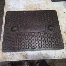 Cast Iron Manhole Drain Cover 640mm X 495mm Rounded Corners Diamond Pattern Lid 