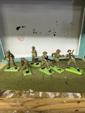 Britains Deetail Conversions 6 X British Infantry  Army WW2  1/32nd