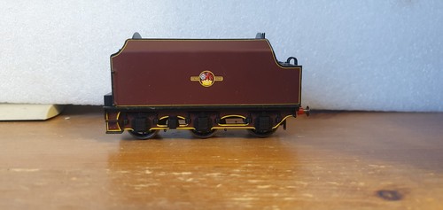 Hornby maroon superdetail - hornby,