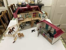 Schleich Lakeside Country House and Stable (42416) - Great condition