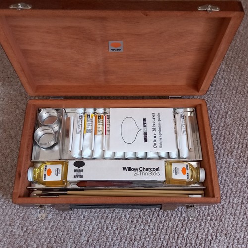 Winsor and newton oil - newton, paint