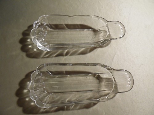 Two clear glass scalloped edge - two,
